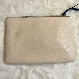 🕶👜GILI Tech Zippered Leather Pouch - White/Cream